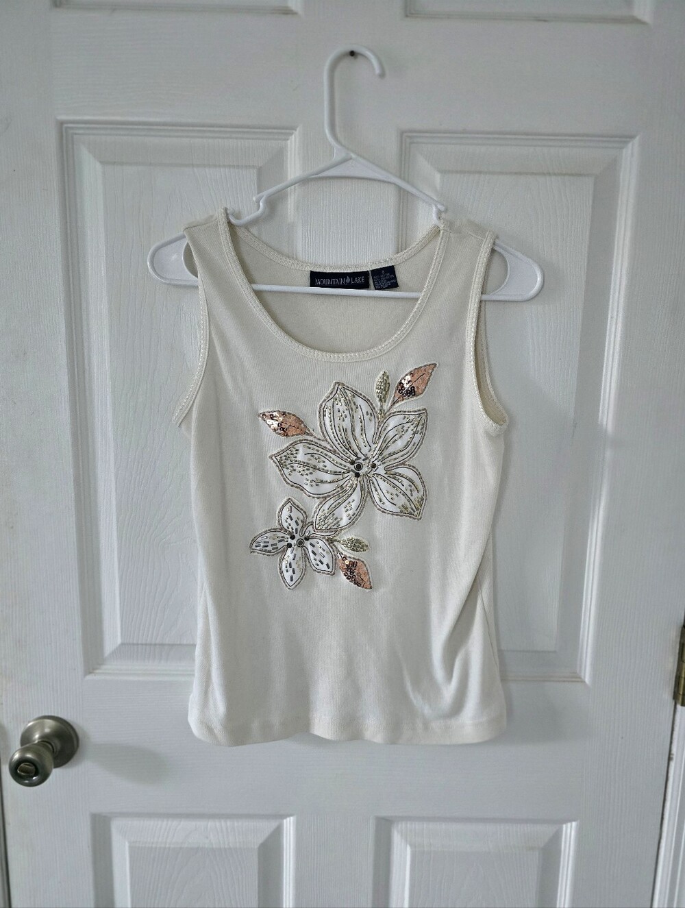 Y2k Mountain Lake cream tank top with embroidered beaded floral design